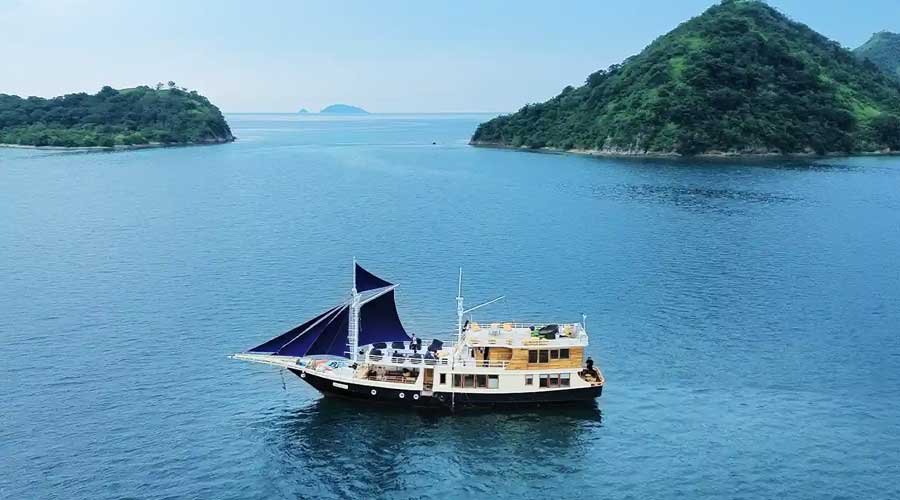 padar island komodo